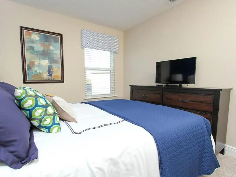 Gorgeous 5 Bedroom 4.5 Bath Pool Home With Games Room Davenport 0*,  United States