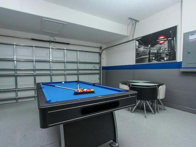 Gorgeous 5 Bedroom 4.5 Bath Pool Home With Games Room Davenport United States