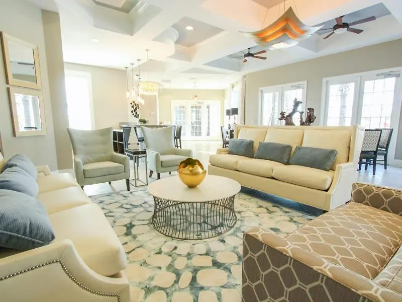 Gorgeous 5 Bedroom 4.5 Bath Pool Home With Games Room Davenport 0*,  United States